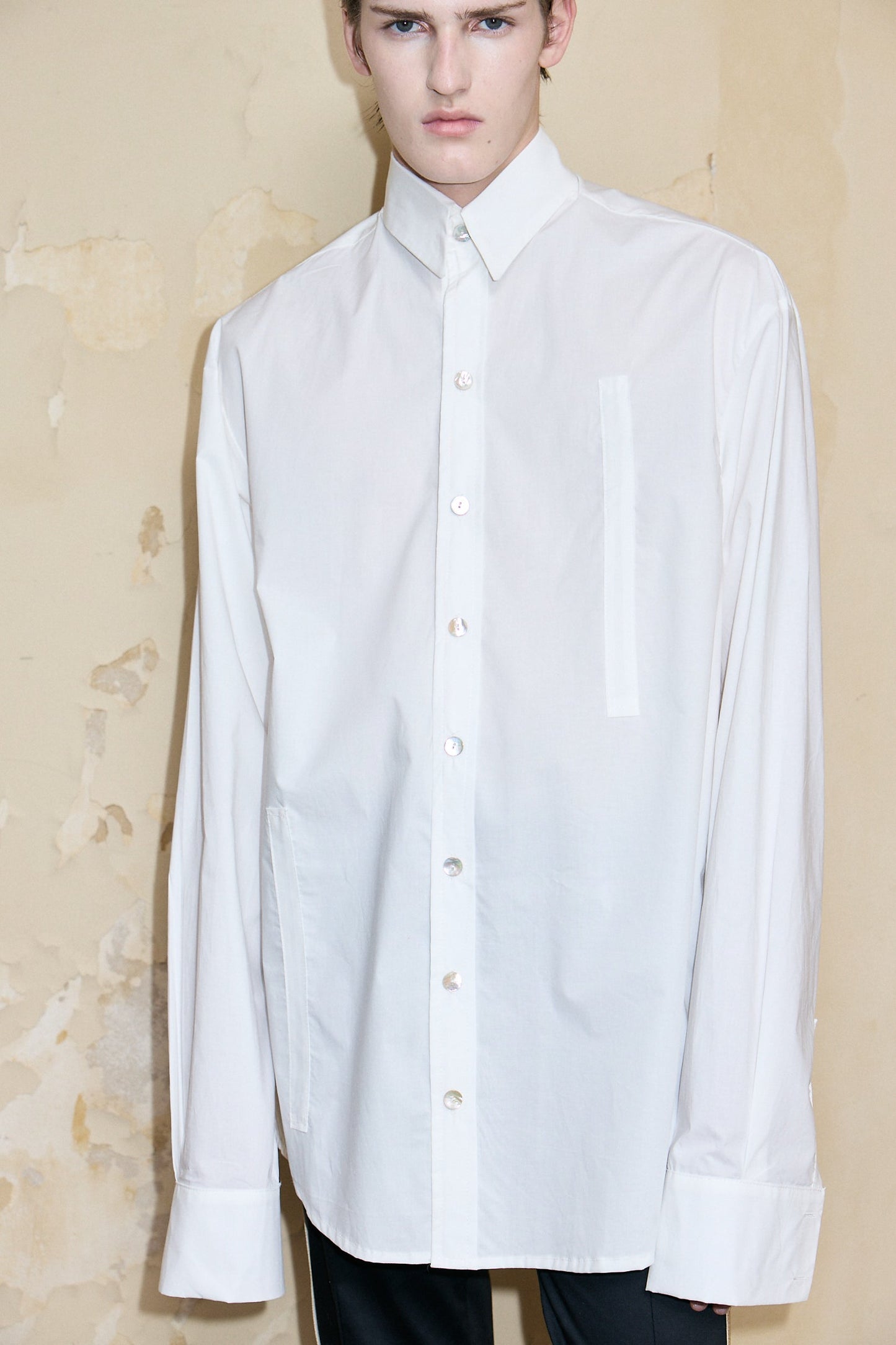 SARAVIA SHIRT WHITE *PRE ORDER*