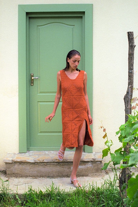 TERRACOTTA KNITTED MIDI DRESS